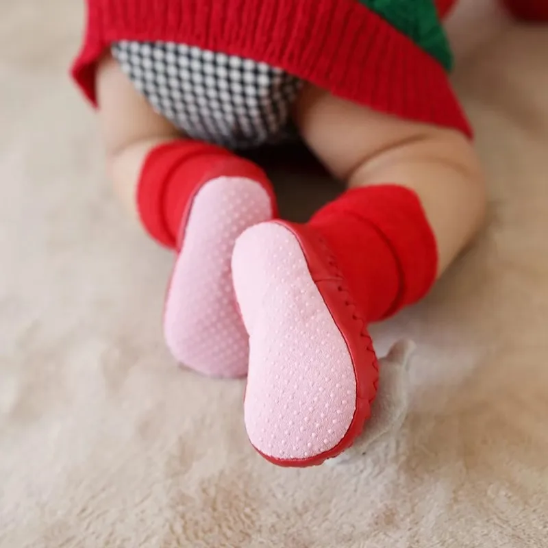 Рождественские наряды для новорожденных мальчиков и девочек осенне-зимние толстые нескользящие носки для малышей милые носки-тапочки для младенцев дышащая одежда