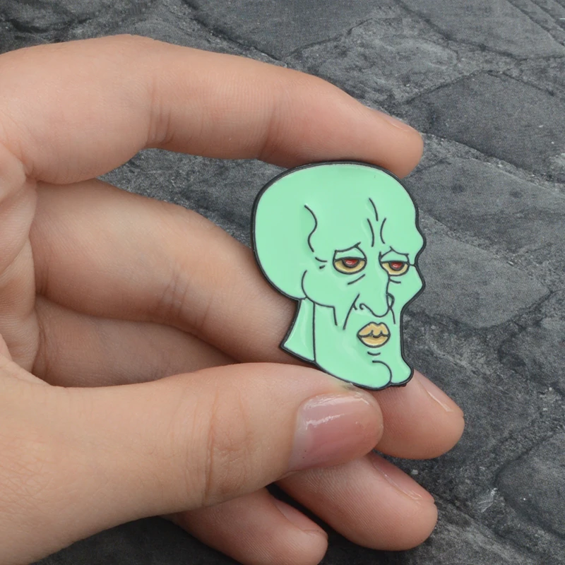 초록색 대머리 머리 못생긴 두꺼운 입술, 빨간 눈, 재미있는 브로치, 에나멜 핀 가방, 여자 아이 선물, 할로윈