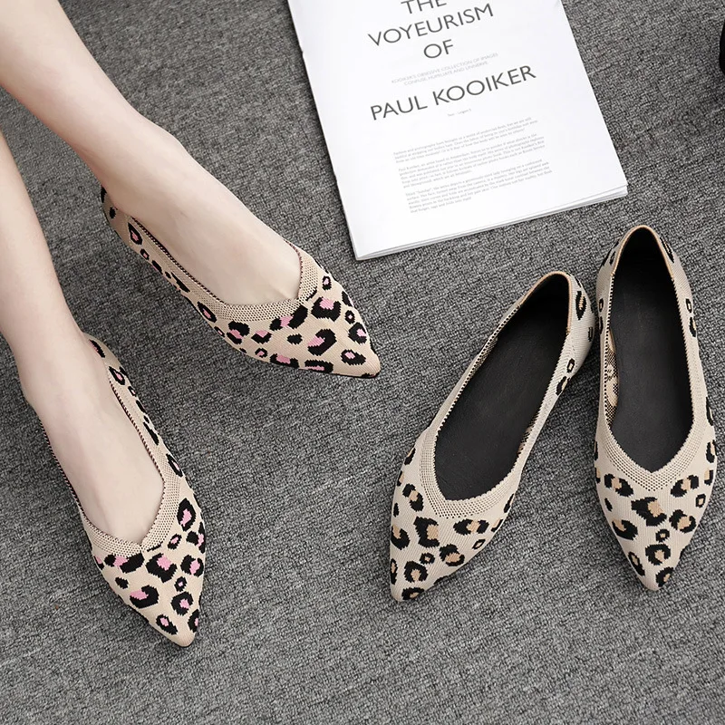 

2019 spring new fashion leopard pattern casual shoes women soft and comfortable woven breathable flat shoes.