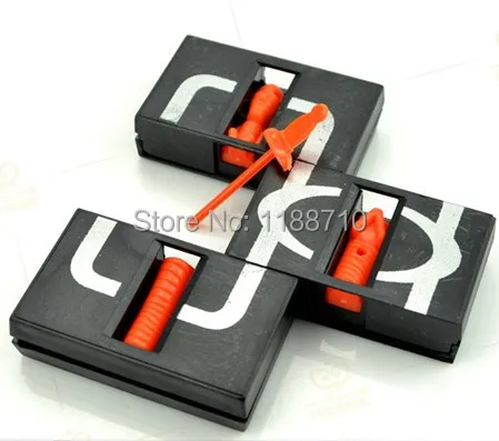 

Zig Zag Box Mummy - Close Up Magic, Magic Trick