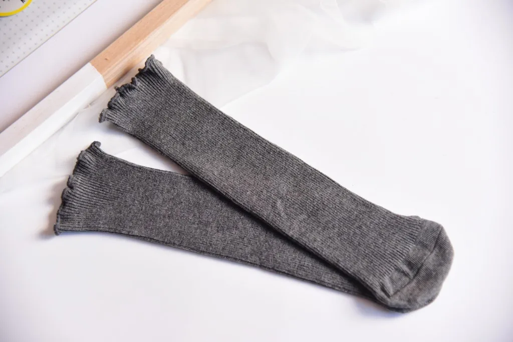 Носки для маленьких девочек хлопковые детские зимние и осенние носки в полоску в стиле Харадзюку, однотонные высокие носки в стиле ретро Детские Семейные носки с двойной иглой - Цвет: E