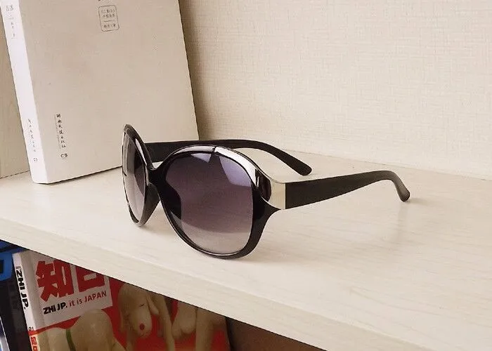 black sunglasses women 2019 High Quality Women Sunglasses Luxury Fashion Summer Sun Glasses Women's Vintage Sunglass Goggles Eyeglasses R167 white sunglasses women