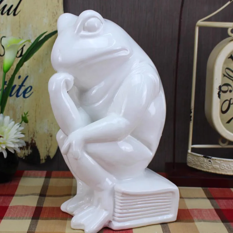 

Underglaze Multicolored Porcelain Jade Glaze Vivid Lifelike Tortoise Frog Thinker Living Room Desk Decoration European Style