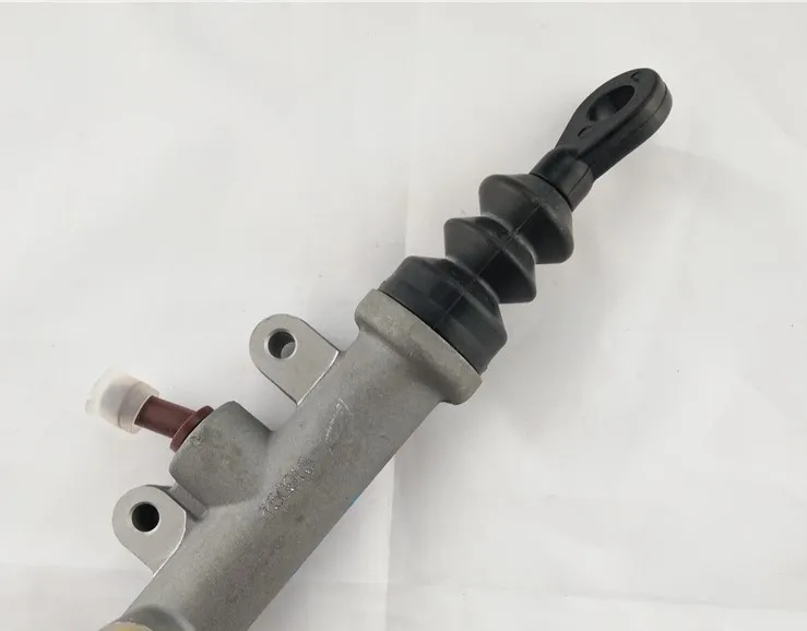 

Clutch Slave Cylinder pump kit for Chinese SAIC ROEWE 350 MG3 1.5L Engine Auto car motor part 30005107