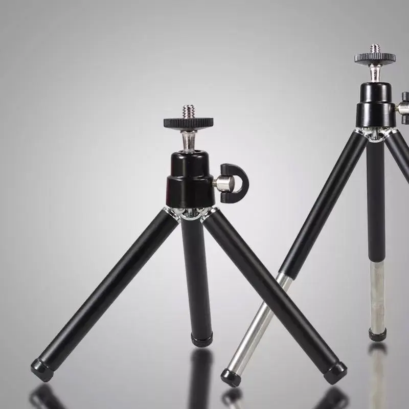 Universal Mini Tripod With Holder Mount / Selfie Portable Camera