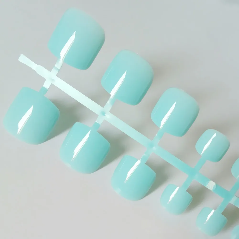 

Candy Color Fake Toe Nails Shiny Sky Blue Plastic False Toenail Fashion Lady Foot Nail Art Salon Manicure Tools 125t