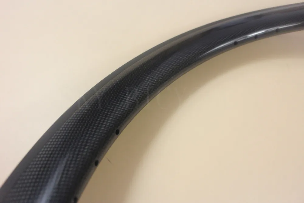 hole in bike rim