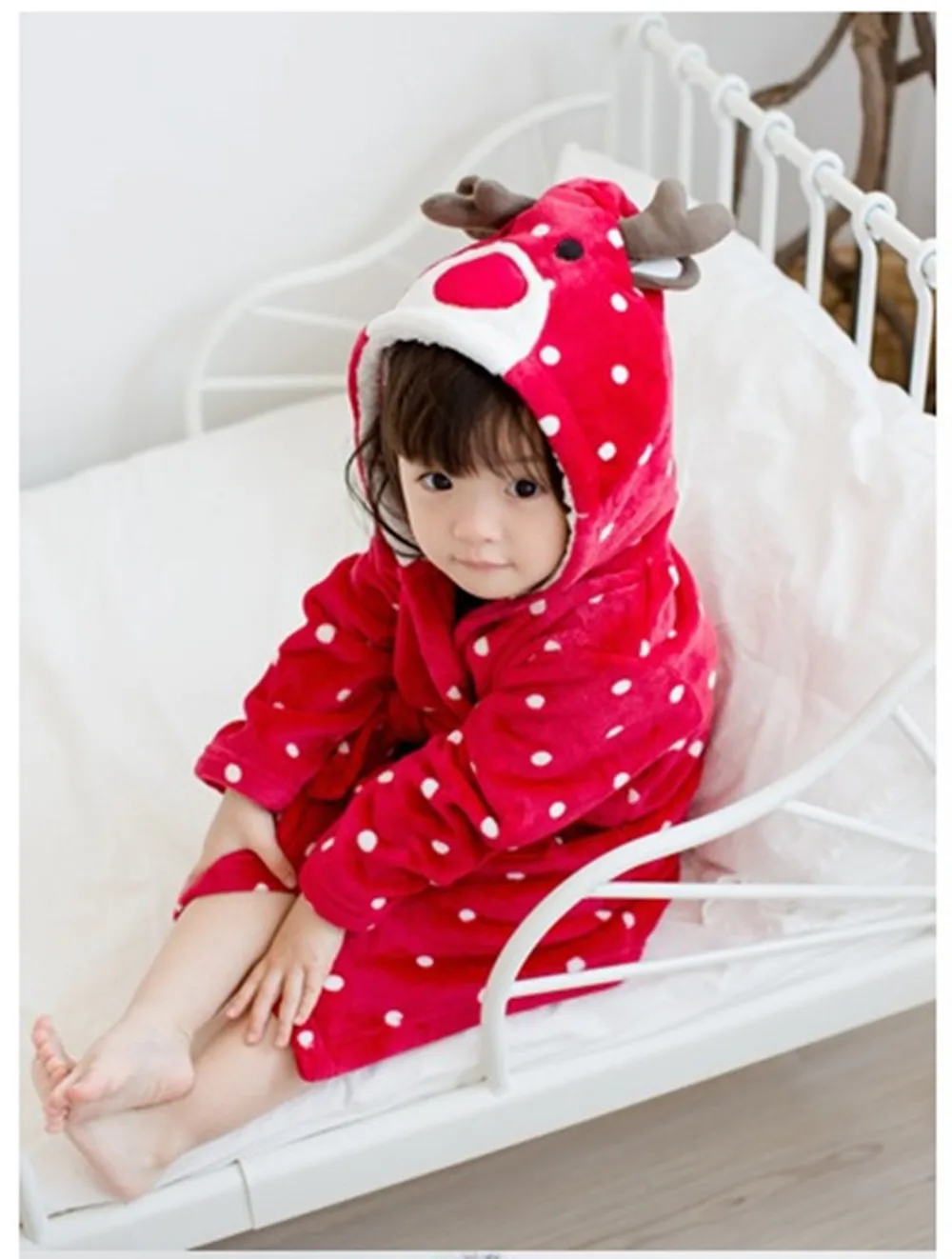 Рождественский банный халат с рисунком красного лося; детский банный халат; одежда для сна; домашняя пижама; теплая мягкая фланелевая Рождественская одежда для От 2 до 6 лет детей