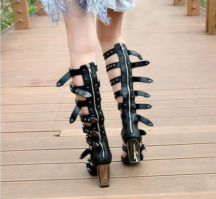 Prova Perfetto Для женщин Летняя обувь сандалии Заклёпки пряжки ремня с открытым носком сандалии-гладиаторы прозрачного хрусталя сапоги до колен