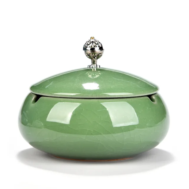 Creative Ceramic Ashtray Handmade Color with Lid Ashtray Desktop