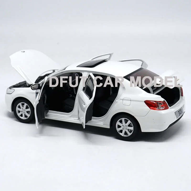 1:18 весы сплав игрушечный автомобиль dongfeng biaozhi 301 модель автомобиля детская