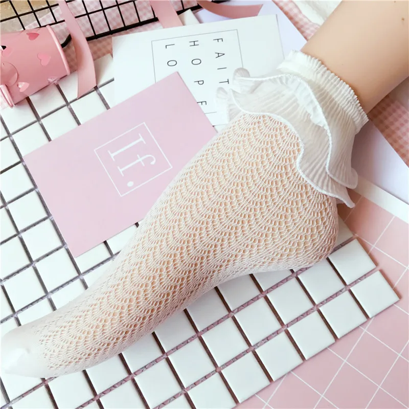 2017 Women Girls Chiffon Ruffle Frilly Ankle Socks Hollow Harajuku Cute Vintage Retro Floral Lady White Fishnet Wedding Summer