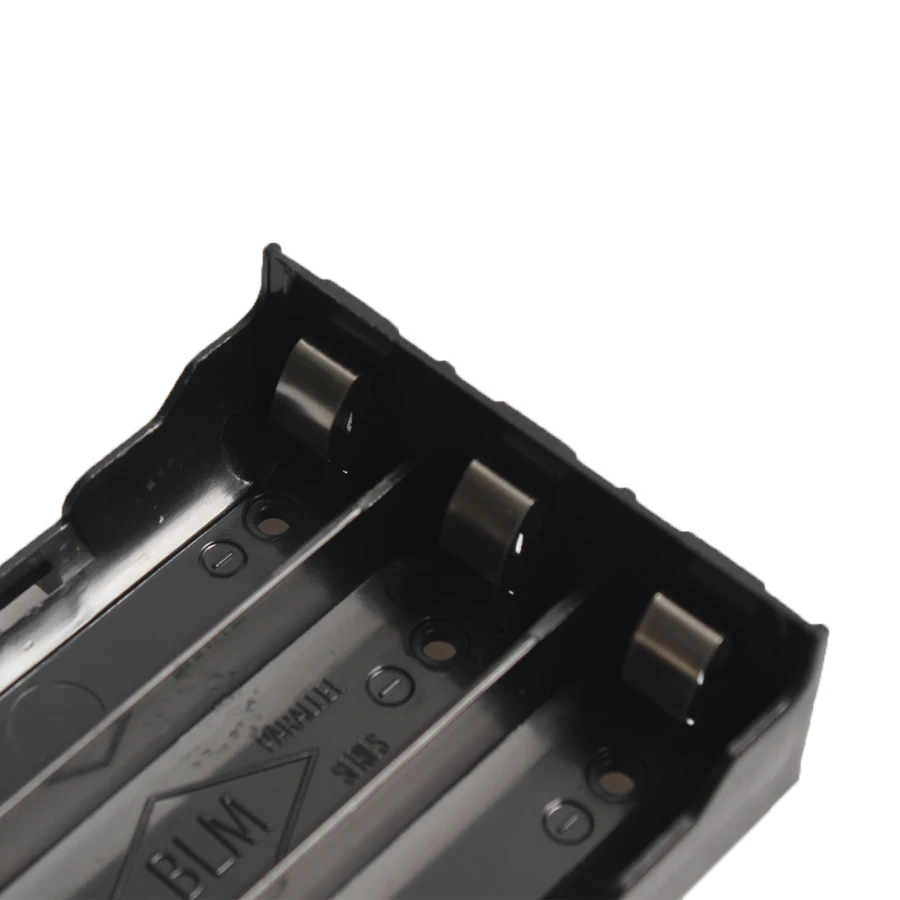 Wholesale 100Pcs/Lot 3*18650 In Parallel Plastic Battery Holder/Case Storage Box For 3*3.7V 18650 Lithium Battery With Pin