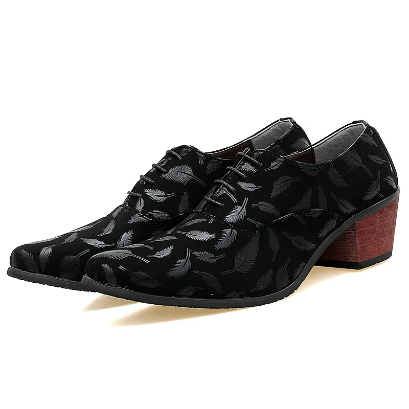 Merkmak/Мужская официальная оксфордская обувь; модные кожаные туфли с острым носком на высоком каблуке; свадебные туфли с принтом в виде перьев; вечерние туфли - Цвет: Black High Heels