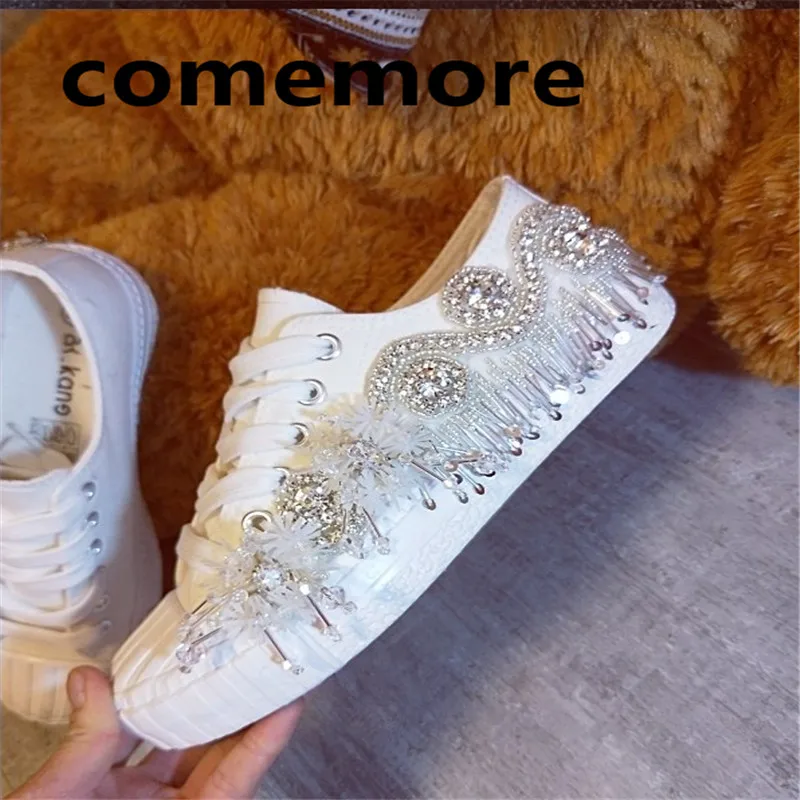 

Outdoor soft bottom new European station with rhinestone beaded sequins low to help canvas casual shell head sneakers