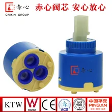 Прямая с фабрики 35 мм плоские ноги три отверстия одна герметичная Горячая и холодная вода 180 градусов катушка Солнечная Вода катушка