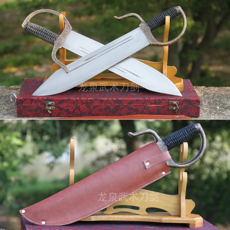 

High-grade Master Wing Chun Butterfly Knives Unique Bart Cham Dao Wing Chun Swords carving handle copper for collection use