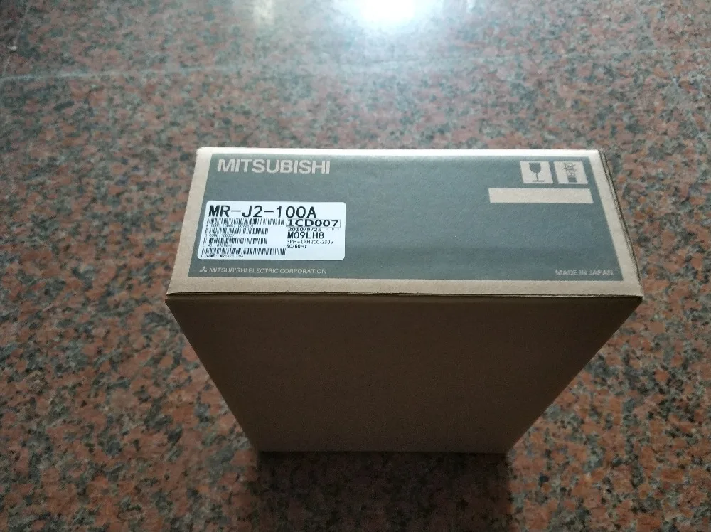 

MR-J2-100A Новинка в коробке