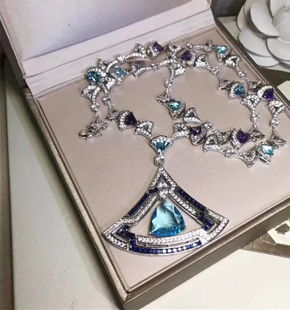 

Hot famous brand jewelry 3A cubic zirconia party dinner jewelry fan necklace red blue zrcon big fan sweater chain pendant