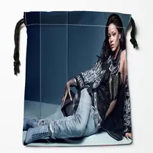 W-146 Rihanna& O Пользовательский логотип напечатанный получить мешок степень сжатия сумки drawstring сумки размер 18X22 см R801R146RO