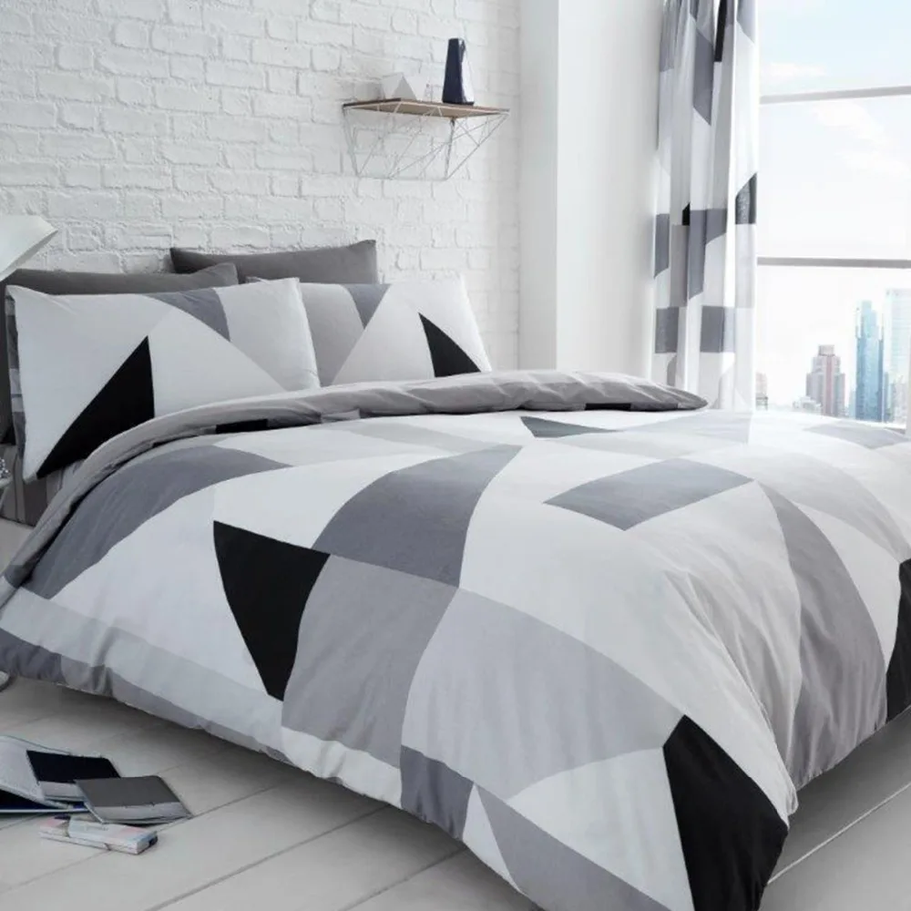 

GREY GEOMETRIC DOUBLE DUVET COVER & PILLOWCASE SET BEDDING