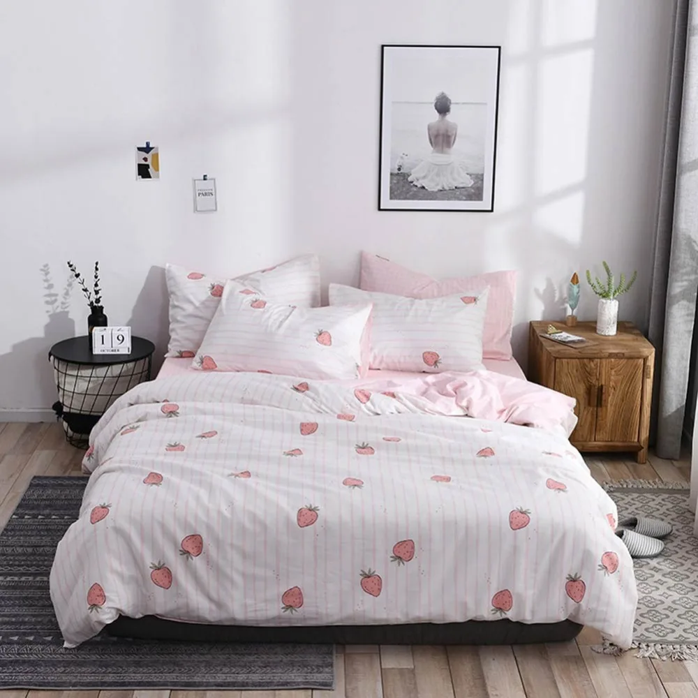 

2019 Light Pink Little Strawberry INS Bedding Set Soft Cotton Bedlinens Scandinavian Queen King Size Duvet Cover Set Pillowcases