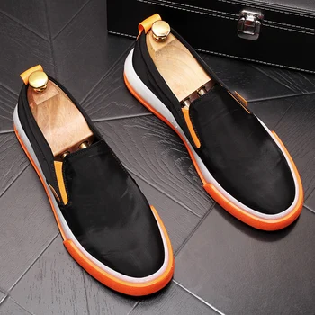 

Men Casual Breathable Leather Loafers Solid Leather Driving Moccasins Gommino Slip on Men Loafers Shoes Male Loafers