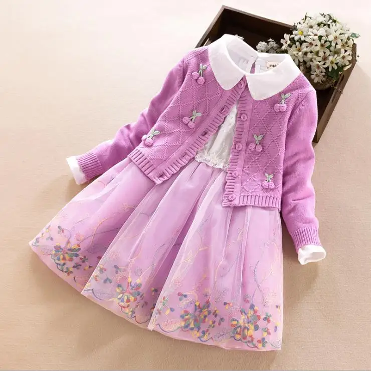 Europe and the United States 2018 autumn The new Parent-child outfit Long sleeve Cherry coat Embroidered gauze dress Girl's suit long sleeve embroidered swing dress