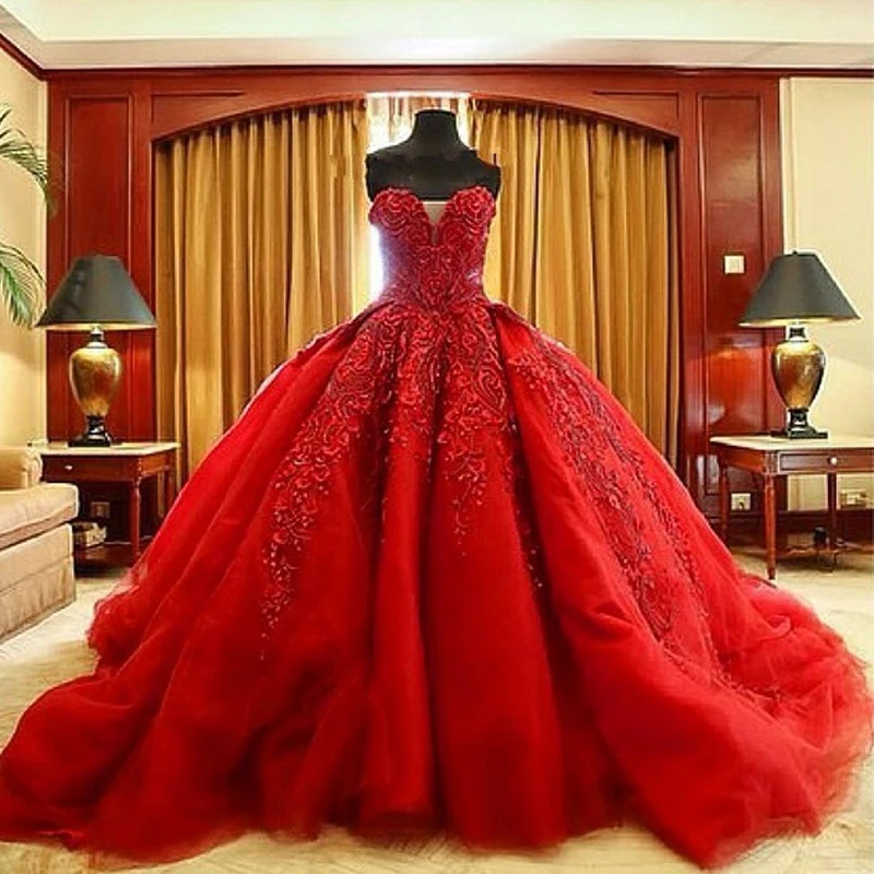 

Quinceanera Dresses Luxury Ball Gown Debutante Sleeveless Beaded Sweetheart Neck Cathedral Train Party Dress