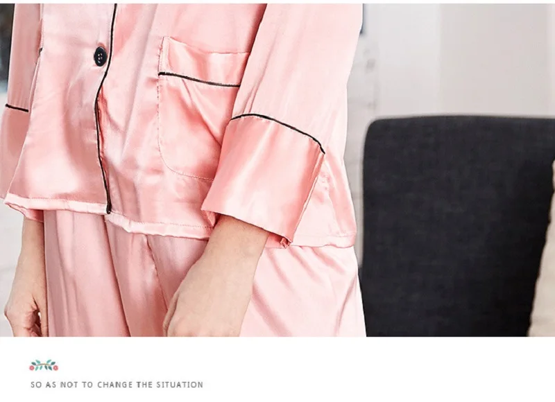 silk-like pyjamas details (2)