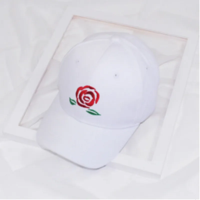 Который в душ Хлопок Роза папа шляпа для женщин мужчин регулируемая бейсболка с цветами вышивка snapback шляпа изогнутый летний солнцезащитный козырек - Цвет: Белый