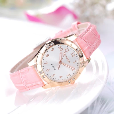 

Student watch Korean version of the simple cute middle school girl girl heart college wind luminous rhinestones