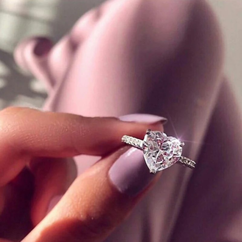 

New Fashion Women's Zircon Heart Shaped Ring Crystal Engagement Rings Bridal Party Jewelry High Quality Gifts