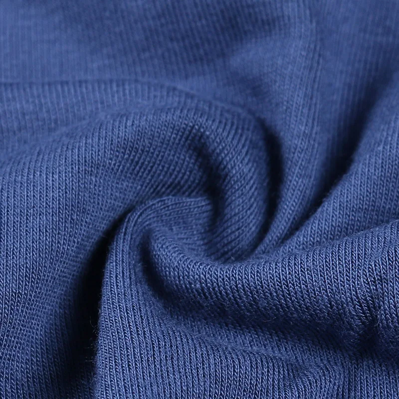 3468830168_865297596