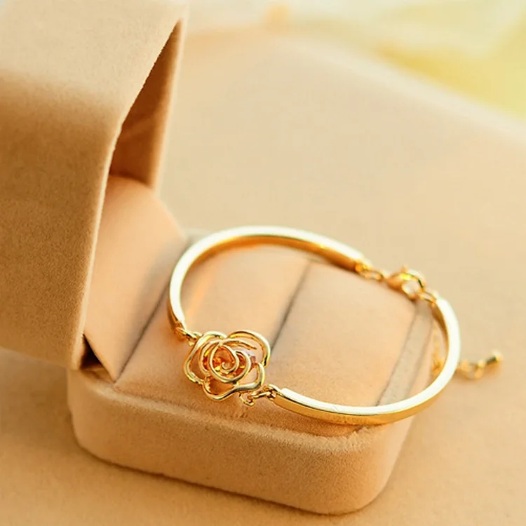 new fashion Korean version of the Golden Rose upscale camellia zircon bracelet jewelry