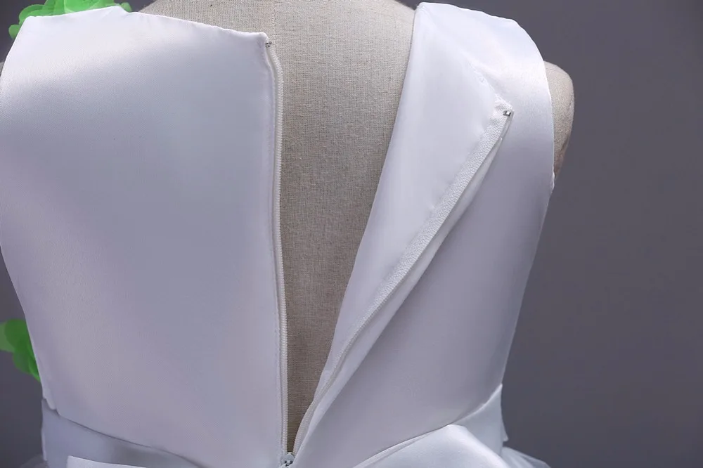 4406047328_1365310624