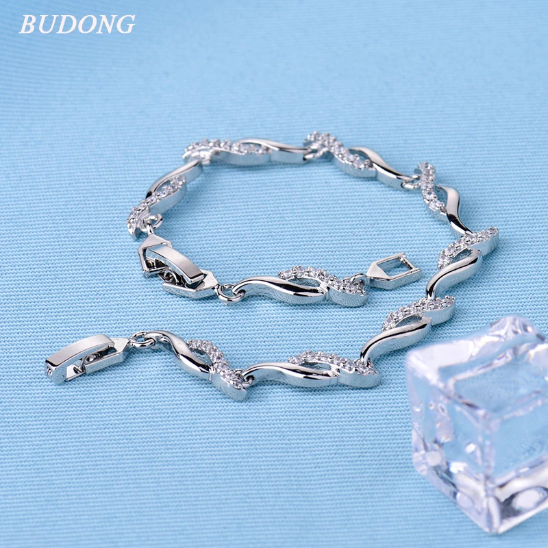 BUDONG Infinity Crystal Hand Link Chain Bracelets 2 Colors for Women Silver/Gold-Color Twisted Bangle Engagement Jewelry XUL140
