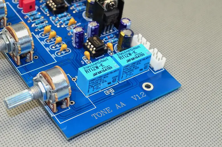 Free ship AV2 fever headphone preamp HiFi tone ribbon 2 way input and through function finished product board