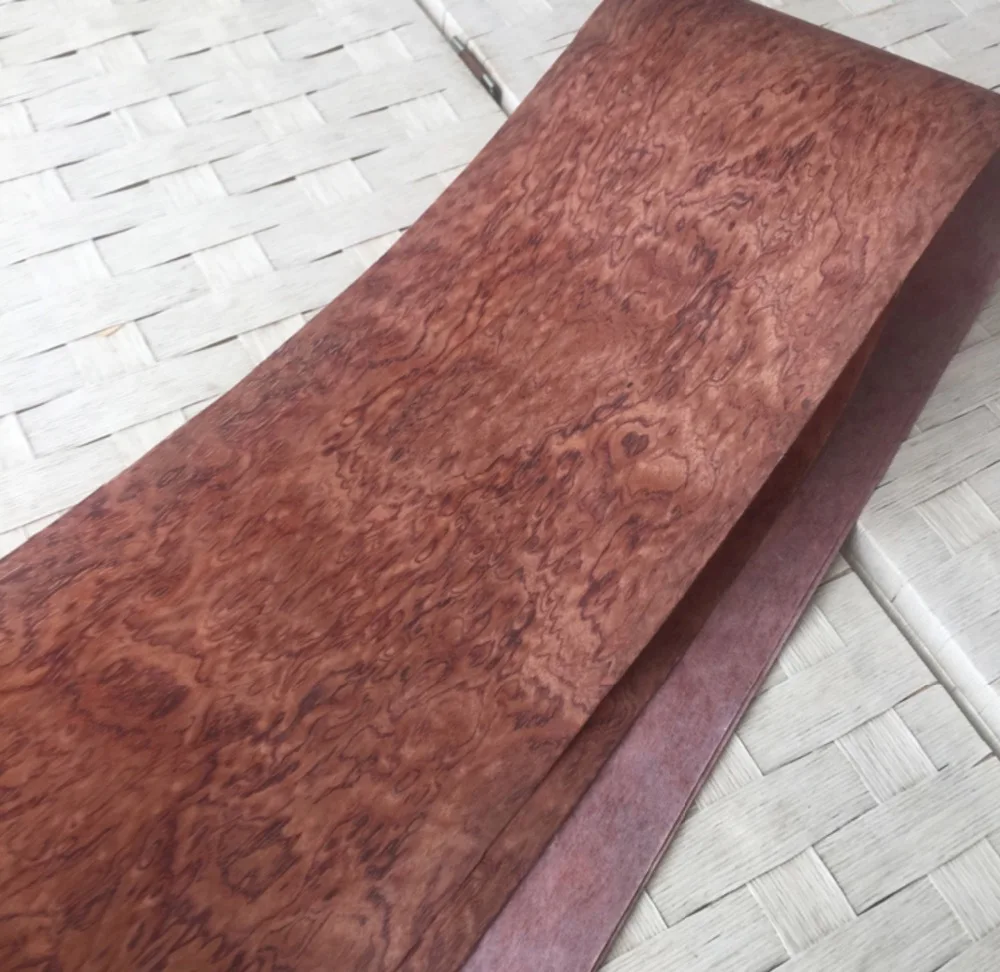 

2.5Meter Width:16cm Thickness:0.25mm Birdseye rosewood wood veneers(back Nonwoven fabric)