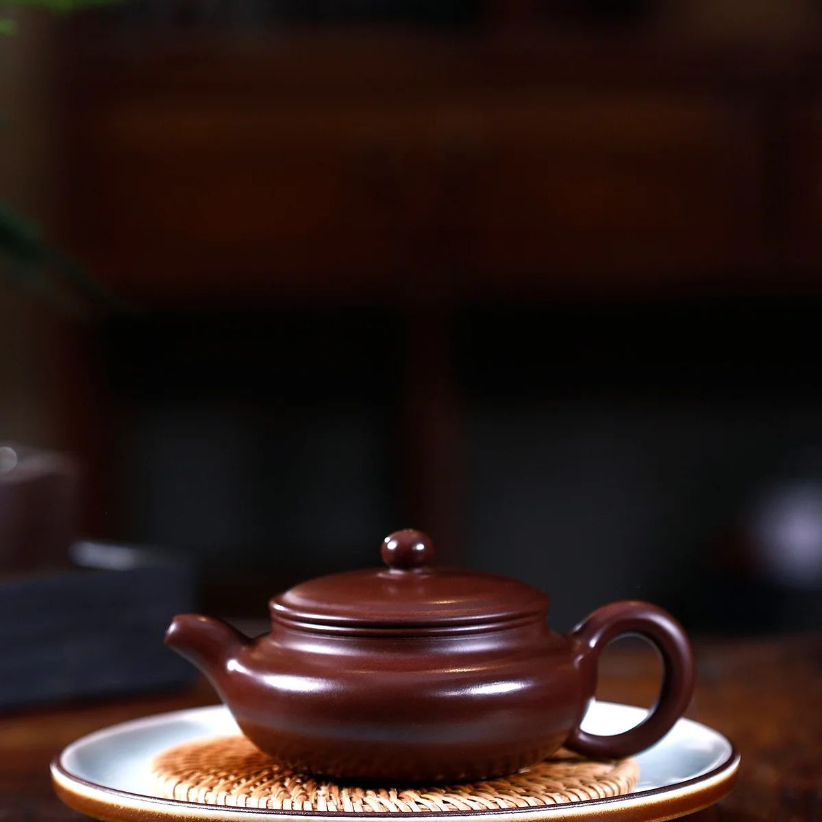 

Famous Full Manual Raw Ore Purple And Red Mud Flat Abdomen To Fake Something Antique Kettle Kungfu Online Teapot Tea Set Suit