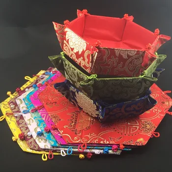 

10pcs Coffee Table Ornament Storage Box Chinese knot Silk Brocade Fruit Candy Storage Case Large Hexagon Folding Packaging Case