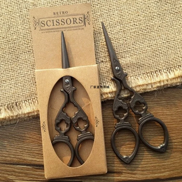 

Free Shipping 1 X Retro Gold/Bronze Tailor's Scissors Antique Design Embroidery Sewing Scissors DIY Hand Tool