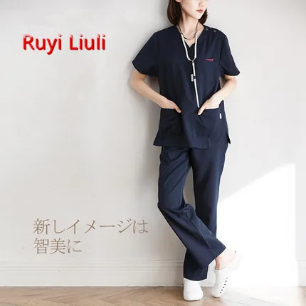 

Hand-washing clothes doctors and nurses wear separate body brush hand suit surgical suit men's and women's work clothes isolatio