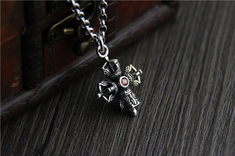 silver-dorje-pendant001b