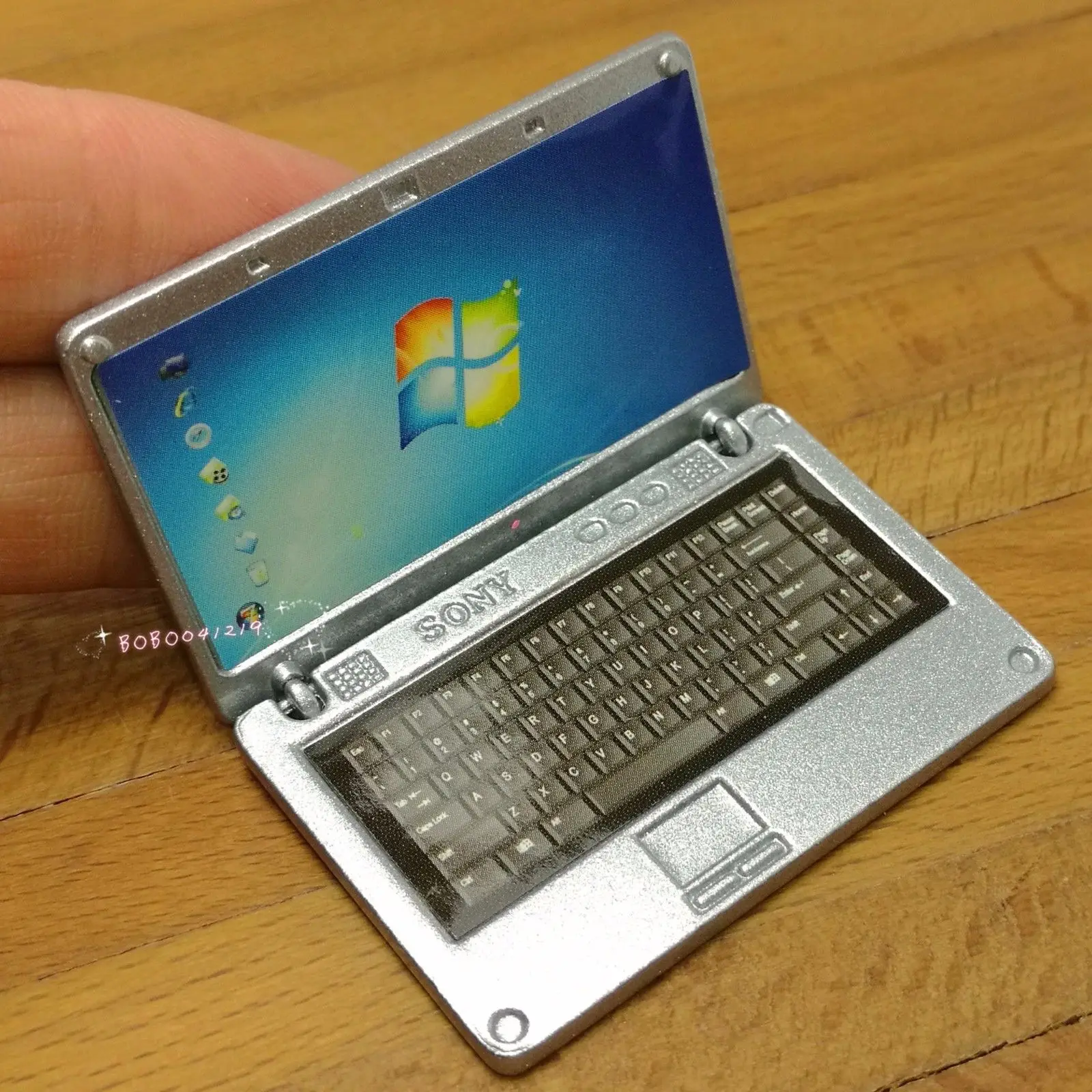 Dollhouse Miniature Metal Laptop Computer Notebook Study Room Accessory 1/12 Toy 