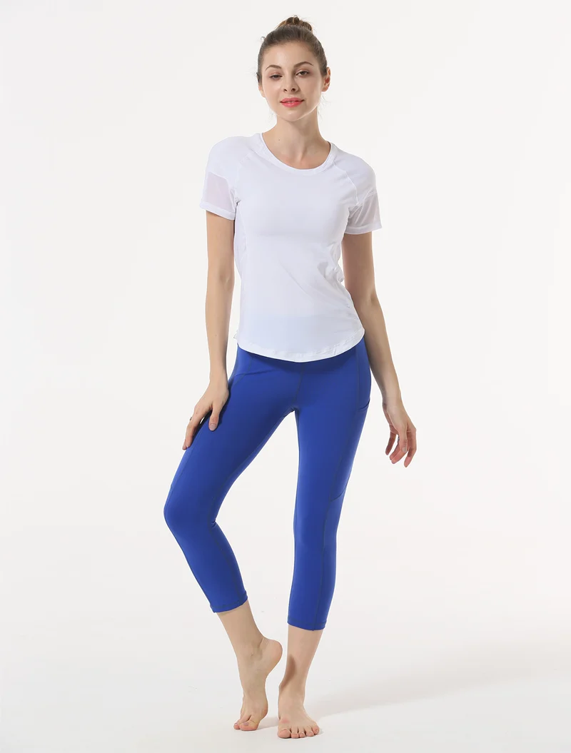 yoga pants and t shirt