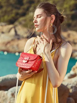 

SONG FRIEND New Crocodile Grained Cowskin High Sense Slanting Women's Pack with Brief Temperament and Square Pack