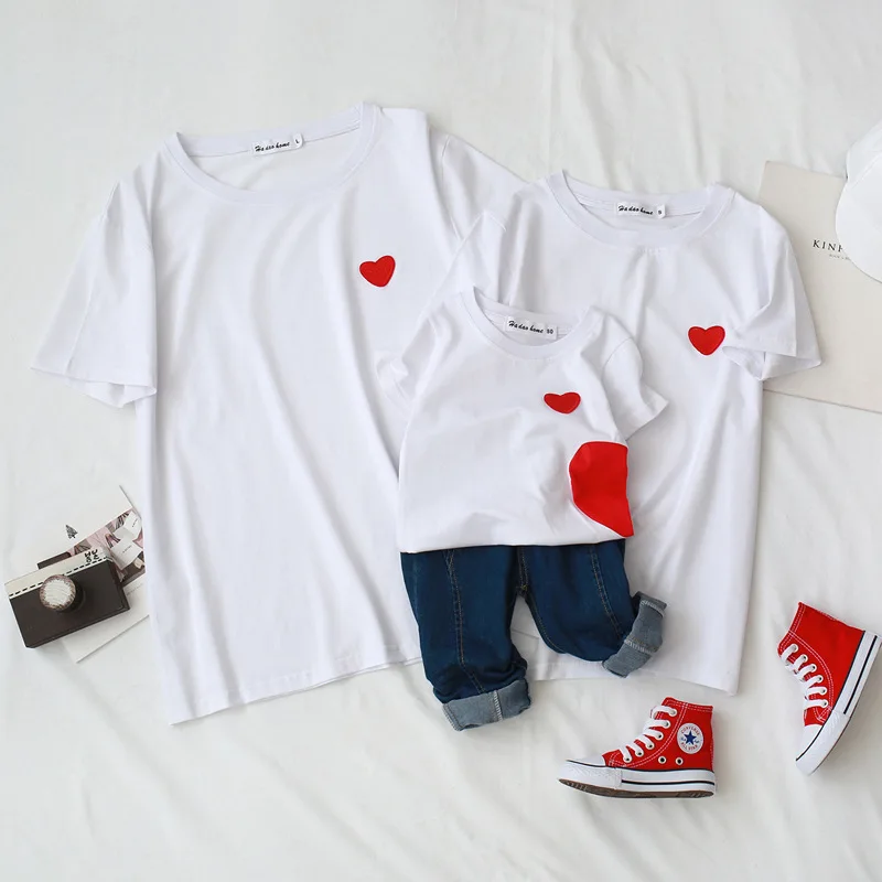 

Mother and Daughter Matching Clothes T shirt Baby Mom Father Baby Son Matching Clothes Love Mama Sets Couples Matching Pajamas