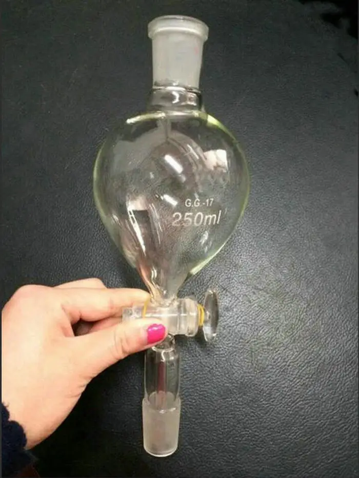 1PCS 250ml 24x2 ball-shaped Clear Lab Glass Separating Funnel With Ground-in Mouth And Glass Stopper 1PCS 250ml 24x2 ball-shaped Clear Lab Glass Separating Funnel With Ground-in Mouth And Glass Stopper