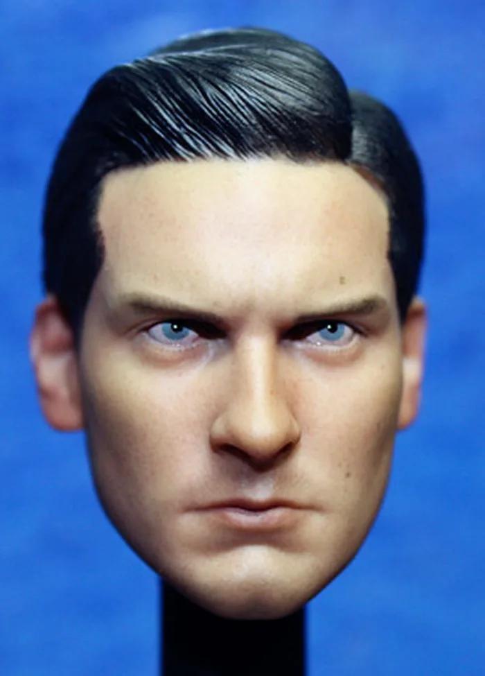 

CUSTOM 1/6 scale Spider-Man Tobey Maguire Head Sculpt 2.0 for Hot Toys PHICEN